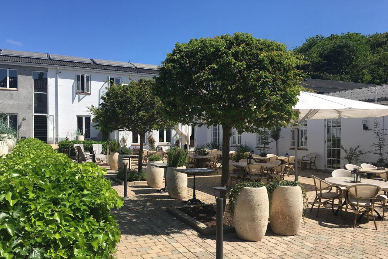 Strandhotel Rosnaes カロンボー エクステリア 写真