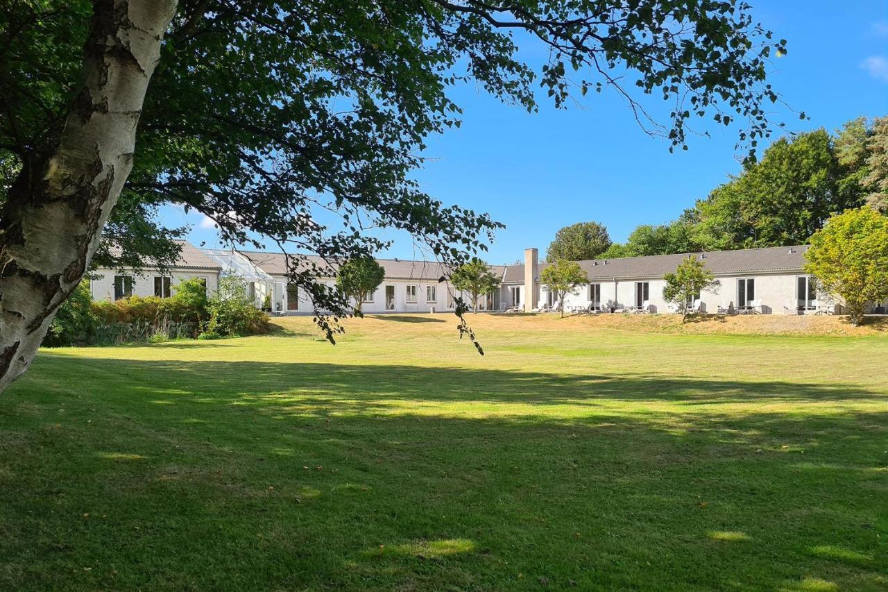 Strandhotel Rosnaes カロンボー エクステリア 写真