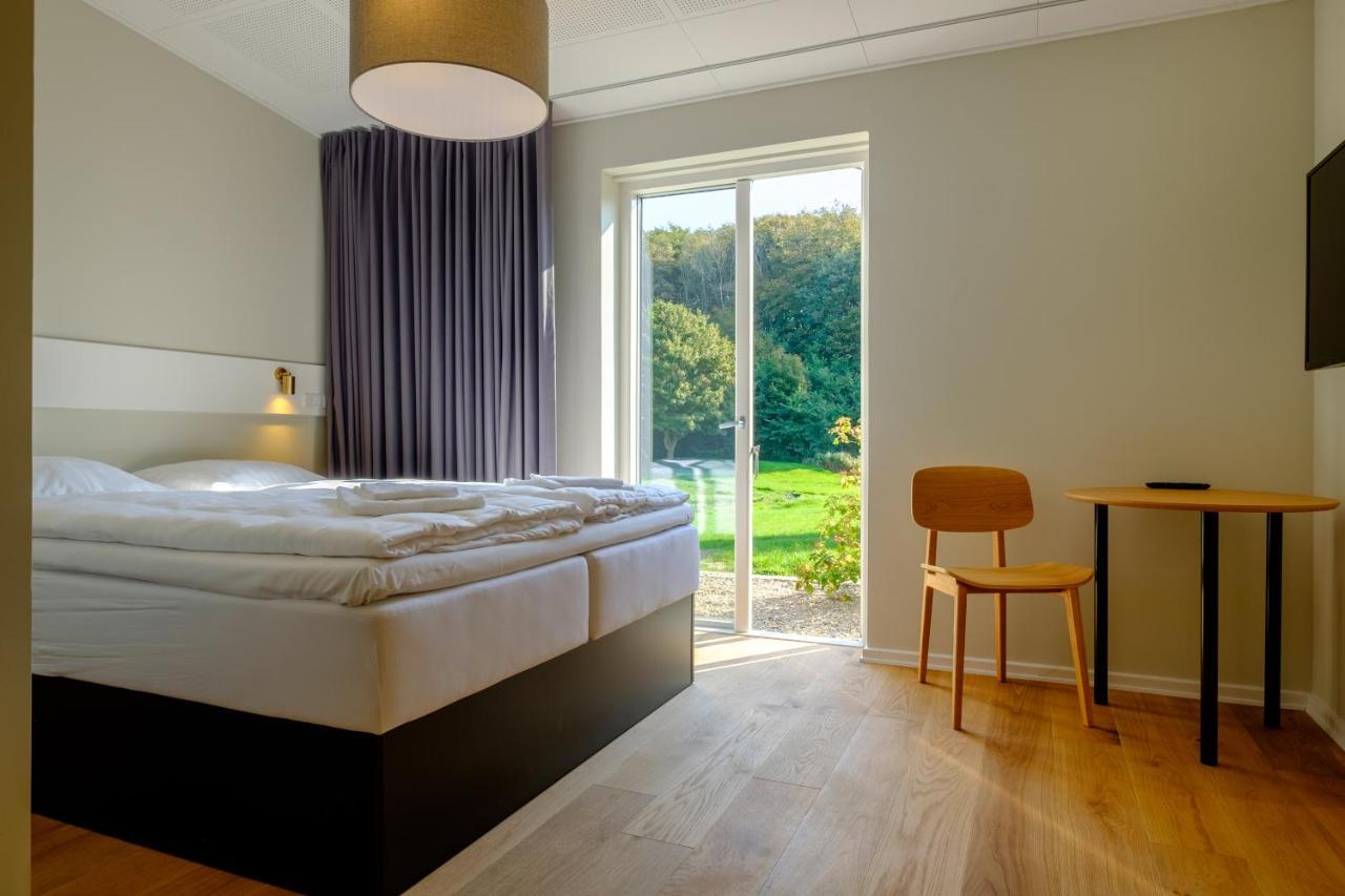 Strandhotel Rosnaes カロンボー エクステリア 写真